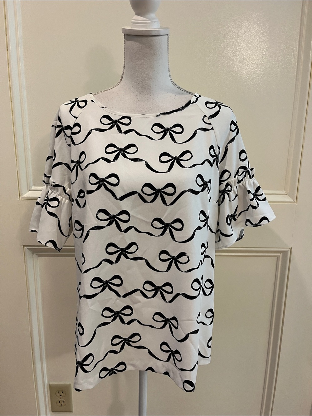 Banana Republic White Blouse with Black Bow Print